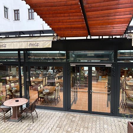 Vip Apartments Bratislava Ngoại thất bức ảnh